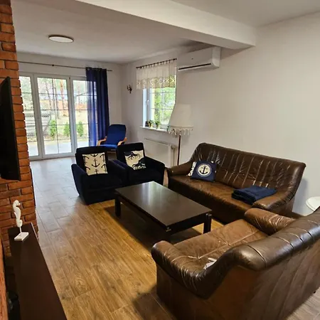 Βίλα Dom U Kapitana W Lubiatowie