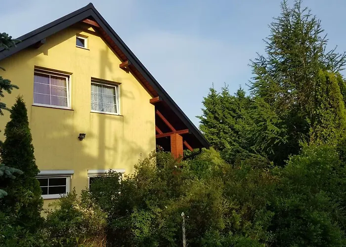 Villa Dom U Kapitana W Lubiatowie