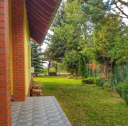 Villa Dom U Kapitana W Lubiatowie Lubiatowo (Pomerania)